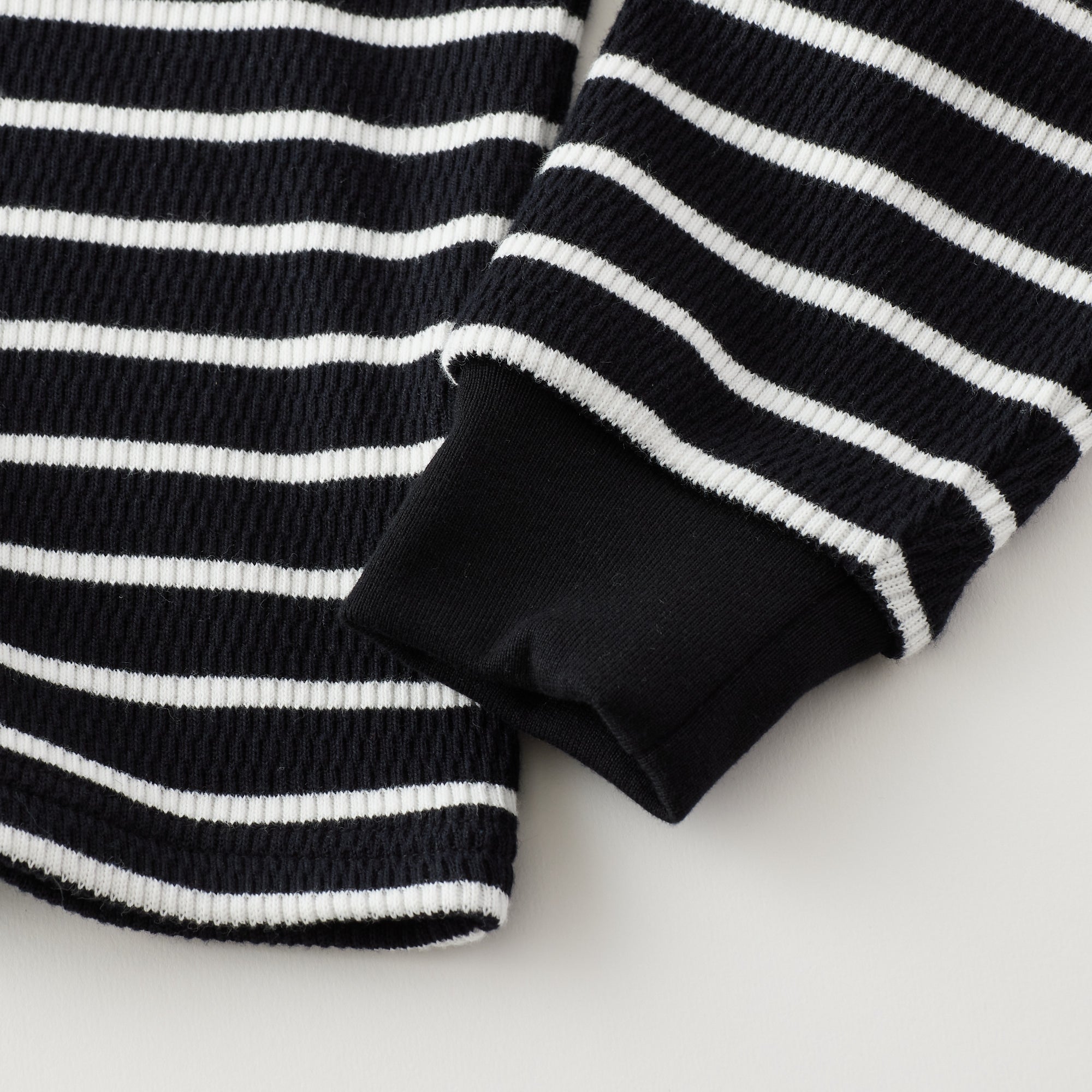 Honeycomb Border L/S