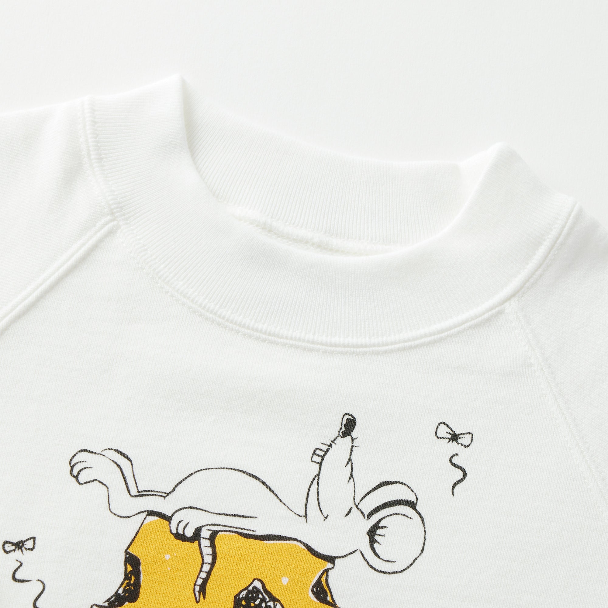 Cheese Mockneck Sweat
