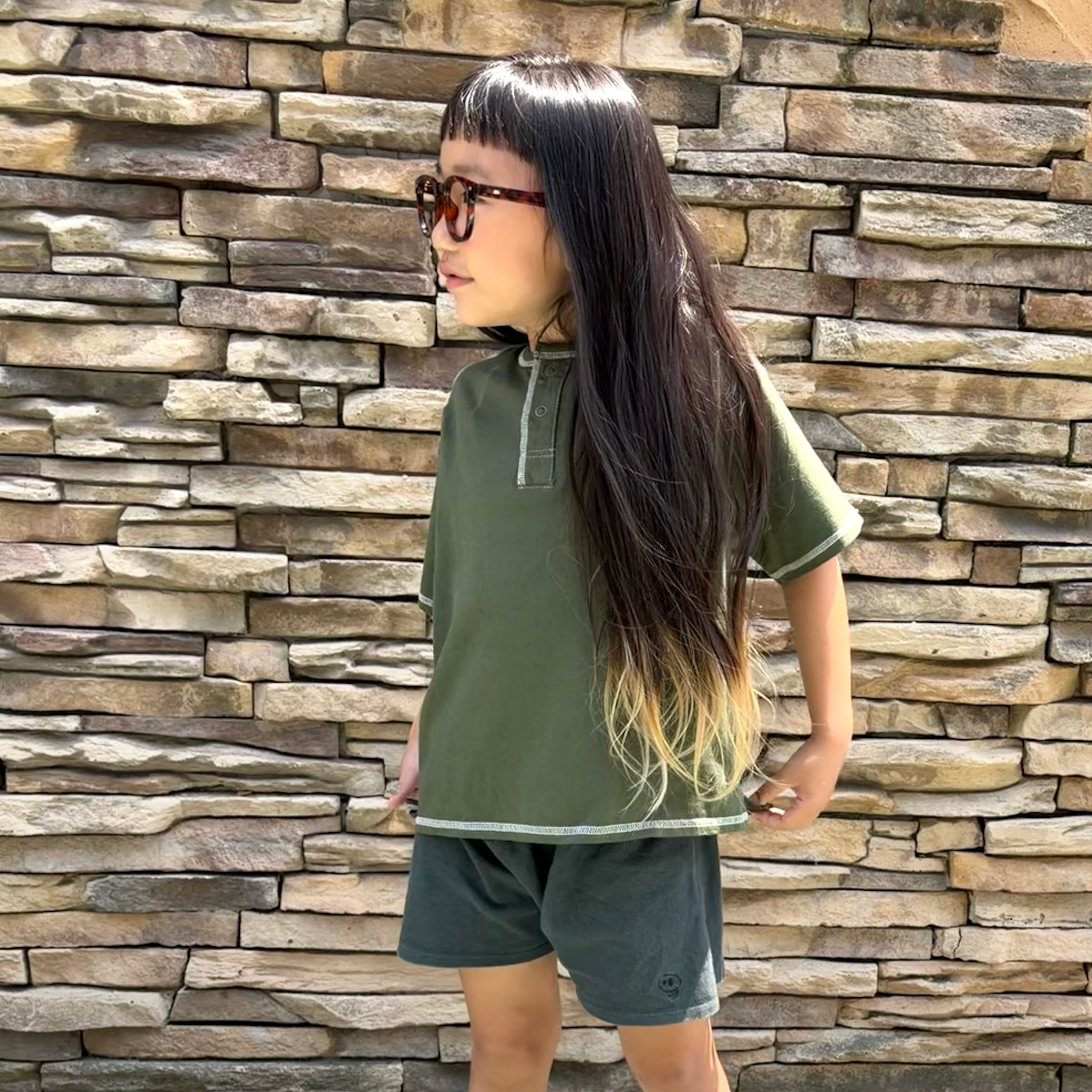 HenleyNeck S/S Tee